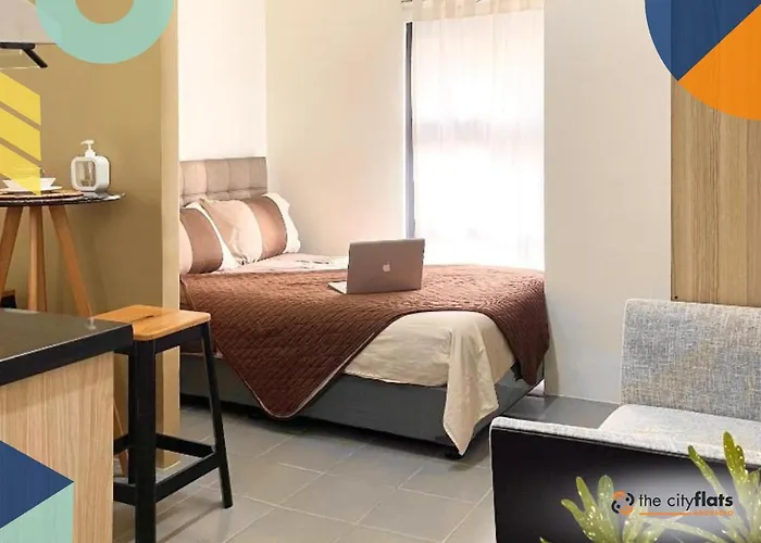 The Hostels City Flats Amorsolo