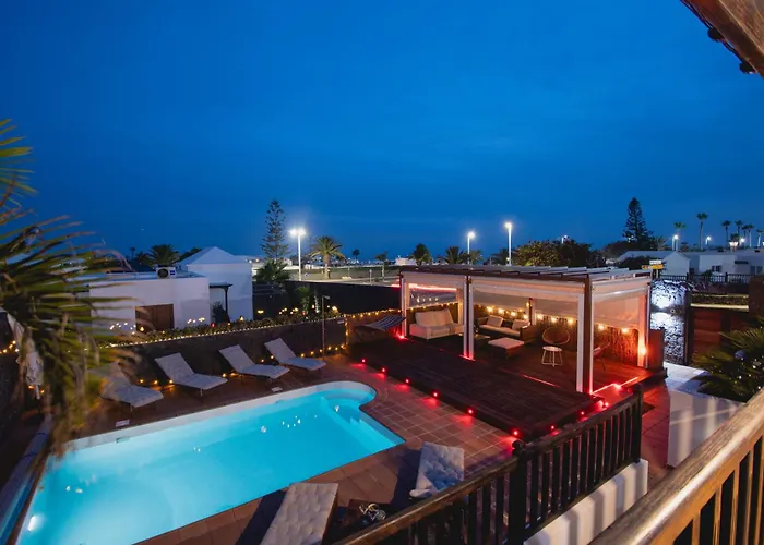 Villa Cavendish With Sea Views And Heatable Pool Close To Flamingo Beach