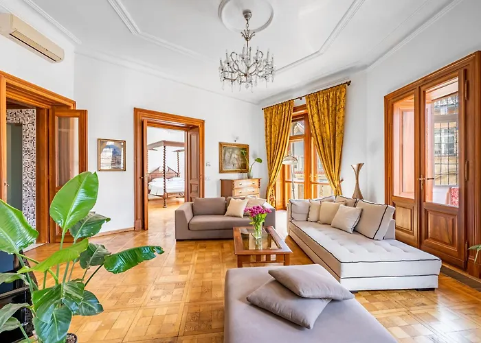 Malostranska Residence