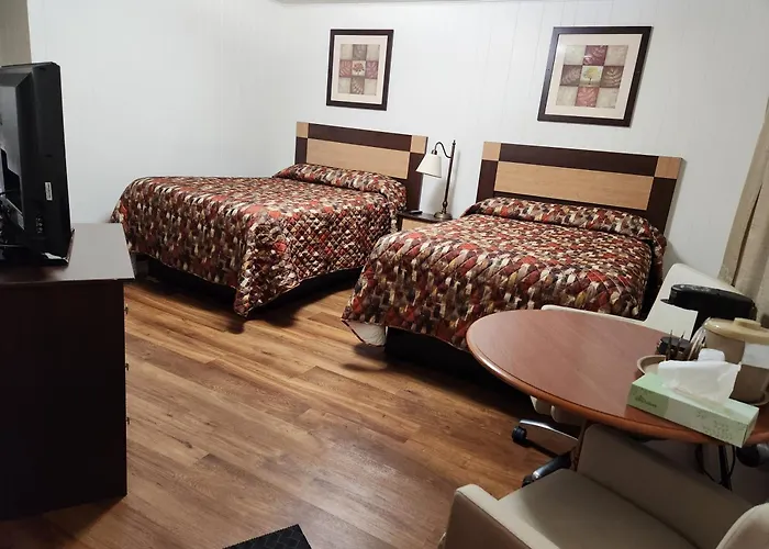 Hotel with view: Cortland Motel