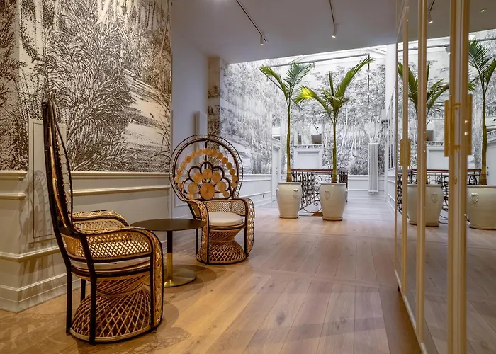 Hotel 5 Estrellas Unicus Palace Old Town - Destigo s