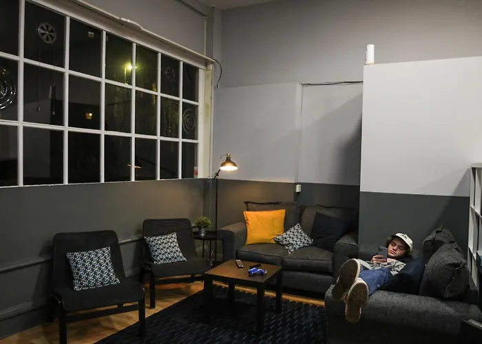 Albergue: Onefam Waterloo 18-36 Years Old