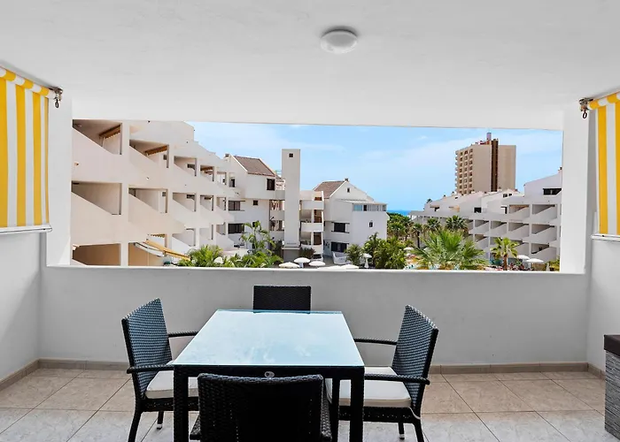 Paloma Beach Apartments