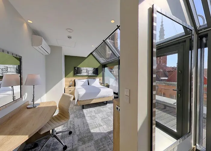 Hotel casino: Hampton By Hilton Gdansk Old Town