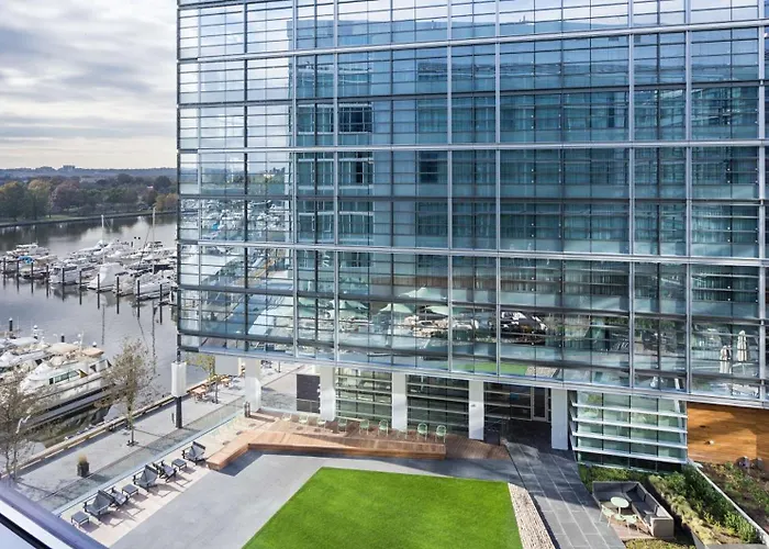 Canopy By Hilton Washington Dc The Wharf