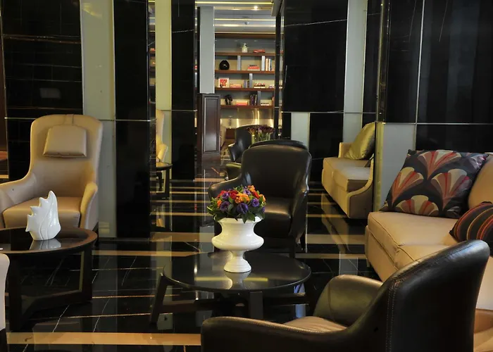 Lancaster Raouche Hotel