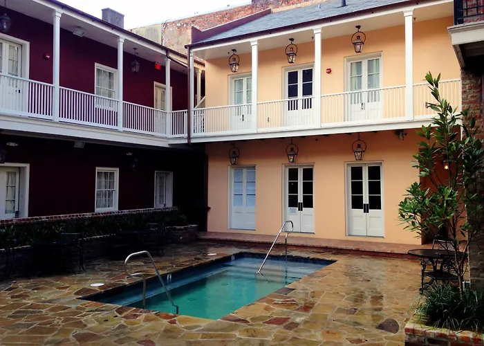 Family Hotel: French Market Inn