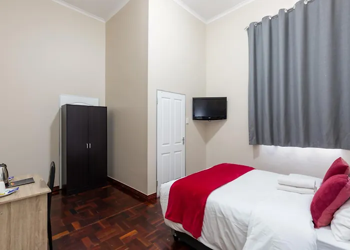 Cape Palm Royal Guest House