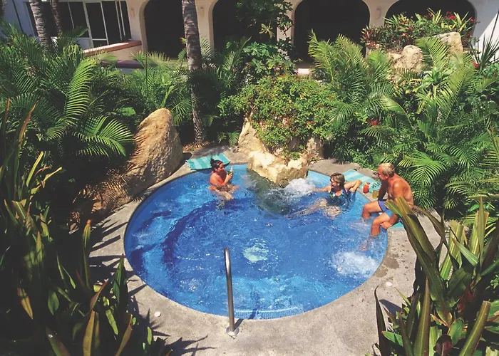 Cheap hotel: Costa Bonita Resort