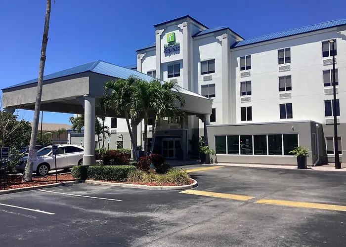 Cheap hotels Holiday Inn Express & Suites Cocoa Beach By Ihg