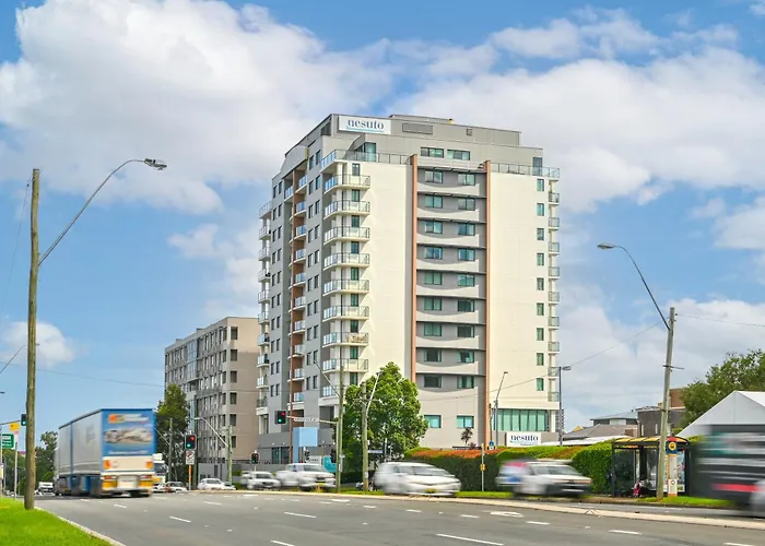 Luxury hotel only: Nesuto Parramatta