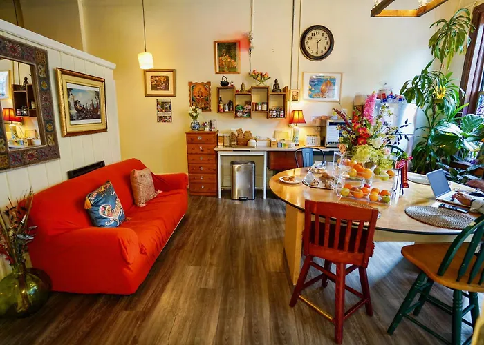 Alojamento com o café da manhã Apenas: Interfaith Retreats