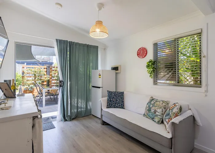 Guest house: Zen Escape Guest House " Location 2" - Three Listings - Nooky Studio, Serene Loft, Chillax Rest, Zen Garden Tiny Home