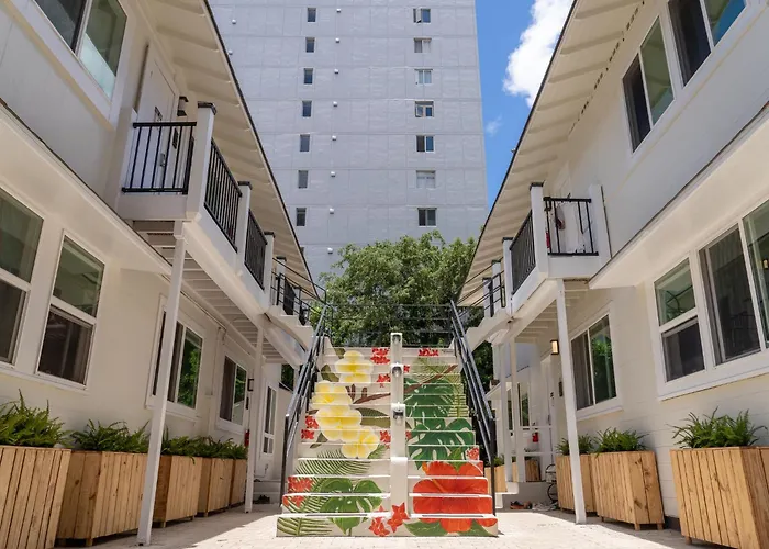 Hostel: Aloh Seaside Women'S Hostel