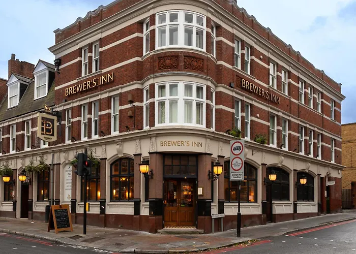 Family Hotel: The Brewers Inn