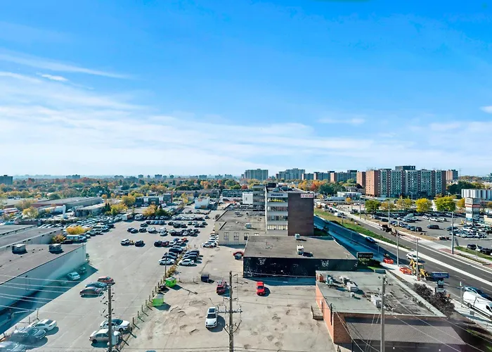 Finch West Residence Suites - Hotel Duke