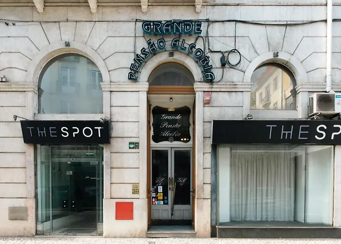 B&B: Grande Pensao Residencial Alcobia