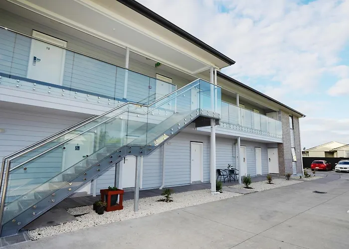 Yates Park Motel