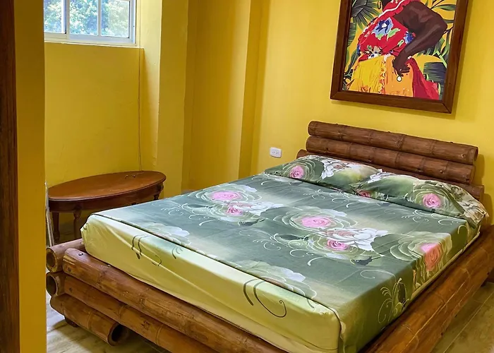  Hostal Bambumar