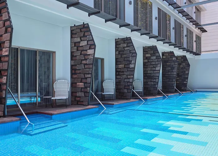 Hotels Close to Airport Aloft Bali Seminyak
