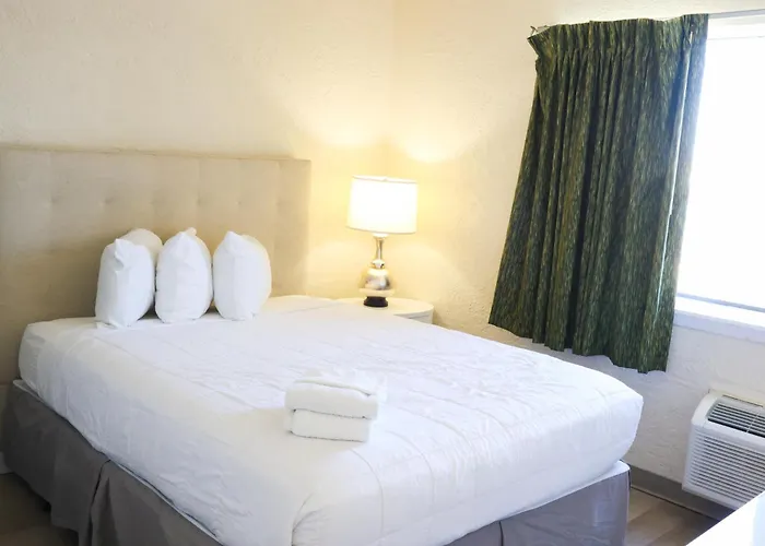 Flamingo Hotel & Tower