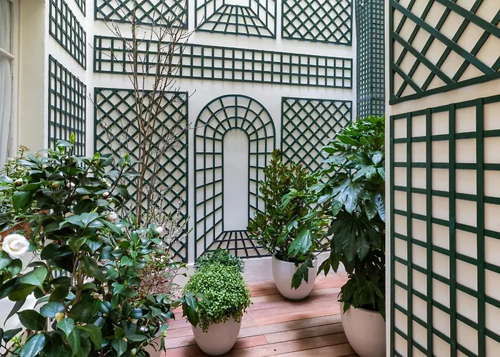 Central hotel: Hotel Clement