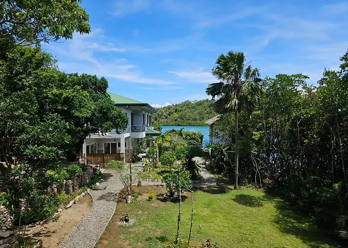 Hotels With Four Stars Edgewater Dive & Spa