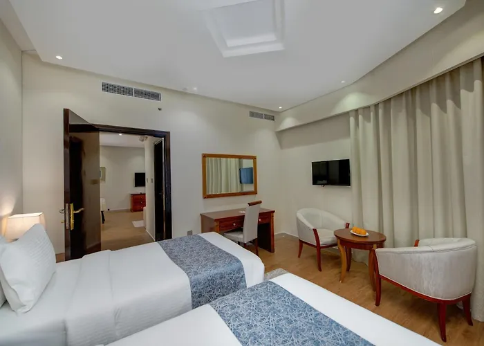3 star hotels Vendome Plaza