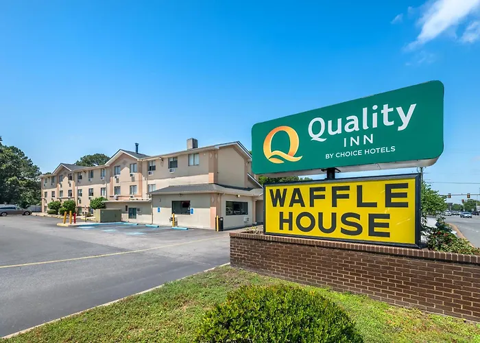 Pet Friendly hotel: Quality Inn Chesapeake - Greenbrier