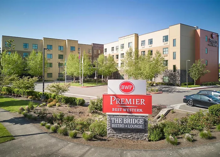 Luxury hotel only: Best Western Premier Hotel At Fisher'S Landing