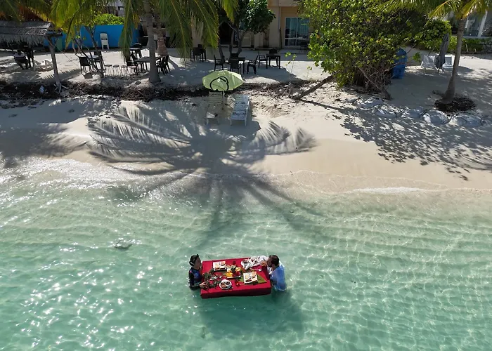 Crown Beach Hotel-Private Bikini Beach