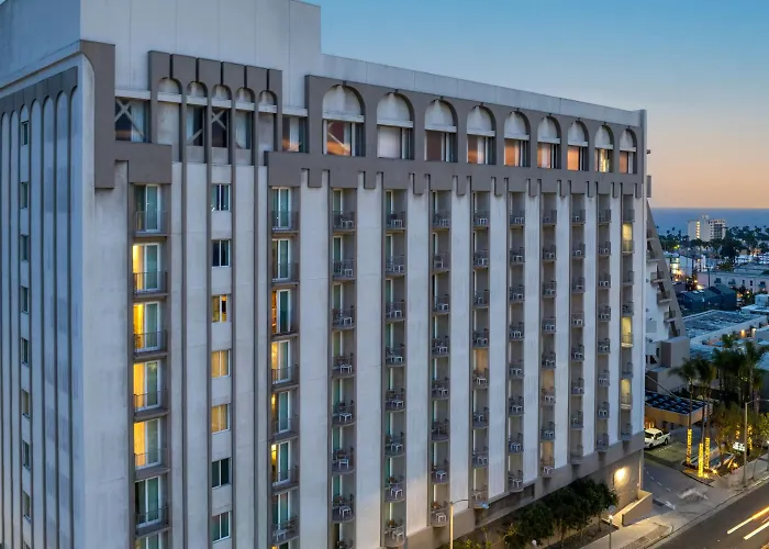 Hyatt Centric Delfina Santa Monica