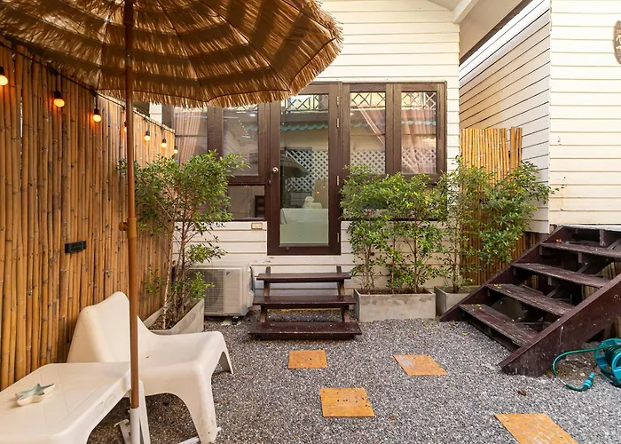 Karoon Sea View Lodge