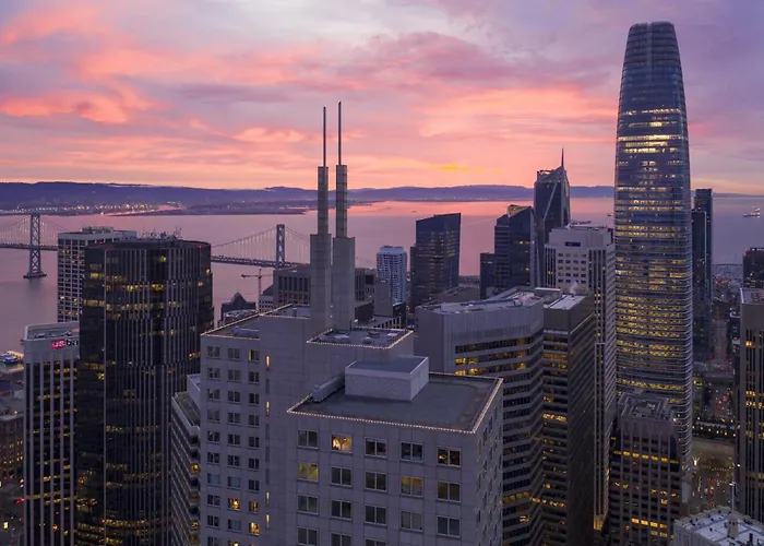 Boutique hotel only: Four Seasons Hotel San Francisco At Embarcadero