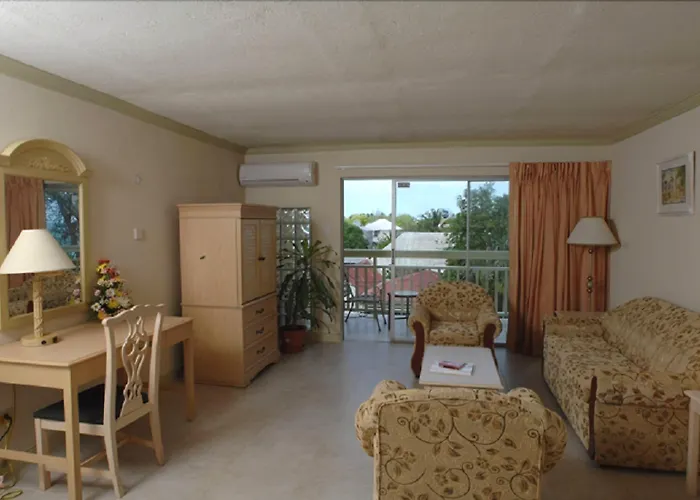 Golden Sands Hotel