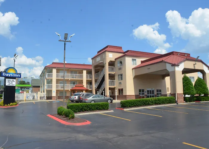 Days Inn By Wyndham Airport East