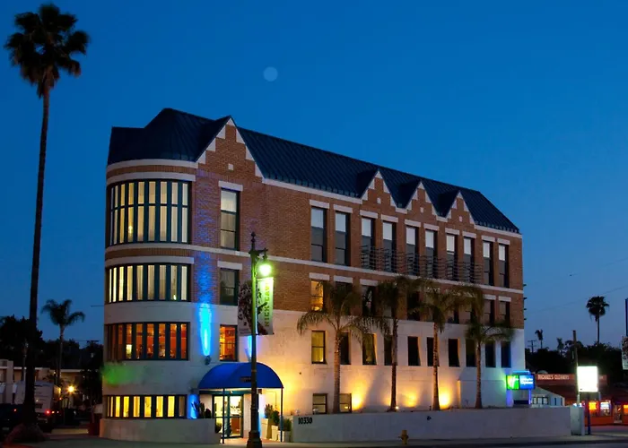 Family Hotel: Century Park Hotel La (Adults Only)