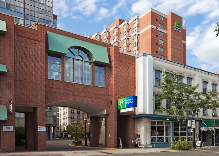 Holiday Inn Express Downtown By Ihg