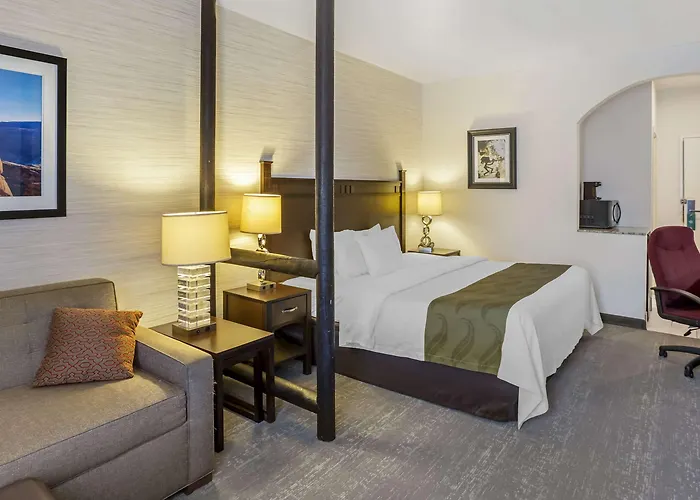 Quality Suites Near Arches National Park