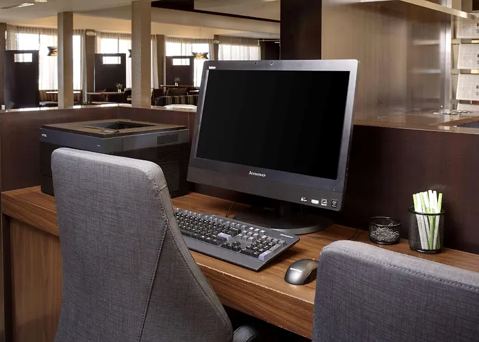 Sonesta Select Milwaukee Brookfield