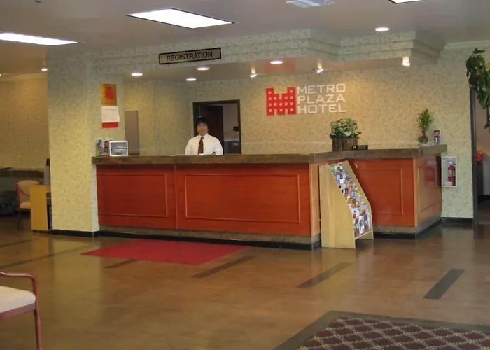 Metro Plaza Hotel
