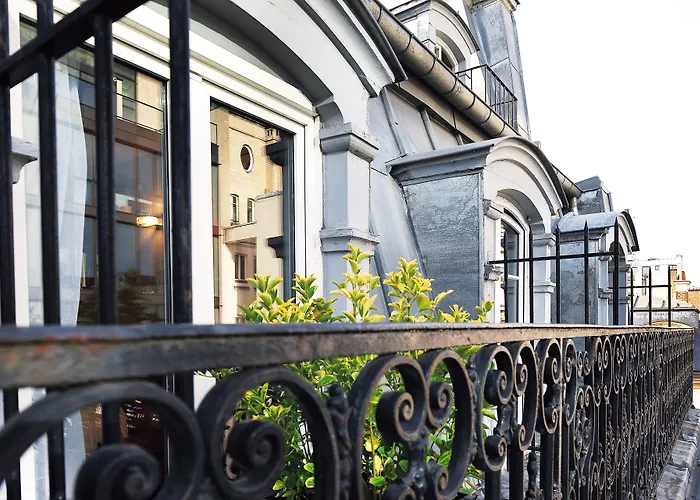 Central hotel: Hotel Alison