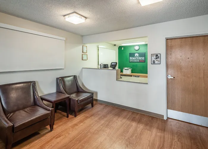 Hometowne Studios By Red Roof Spokane - Valley