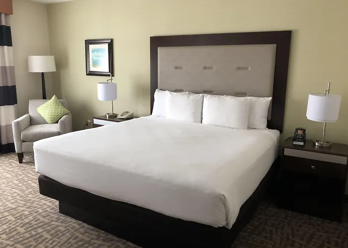 Hotel with view: Wyndham Garden Buffalo Downtown