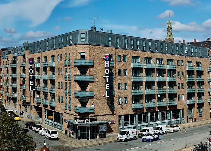  Cabinn City