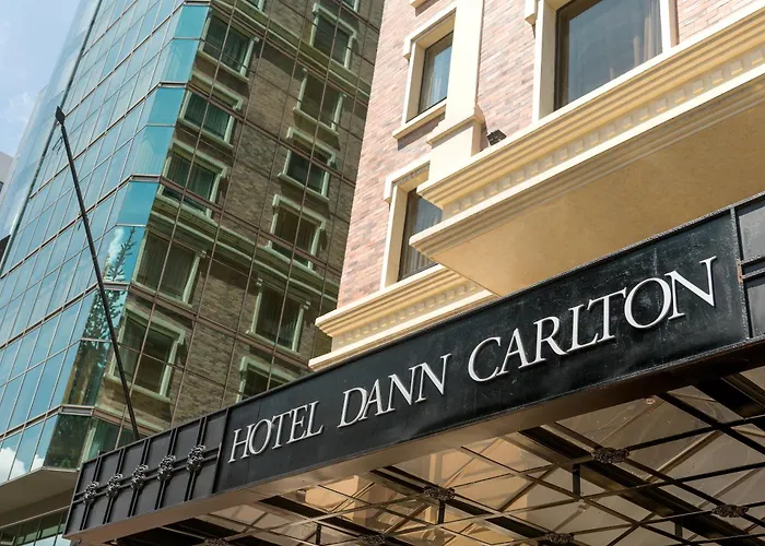  Dann Carlton Quito