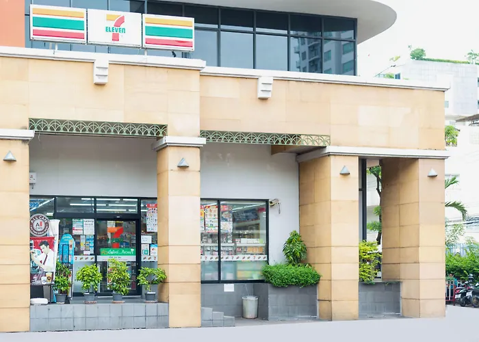 Hotel: Twin Towers Hotel