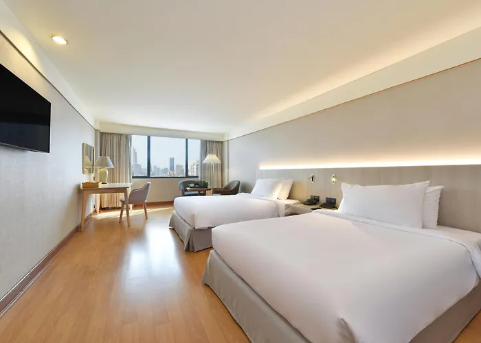 Hotel: Twin Towers Hotel