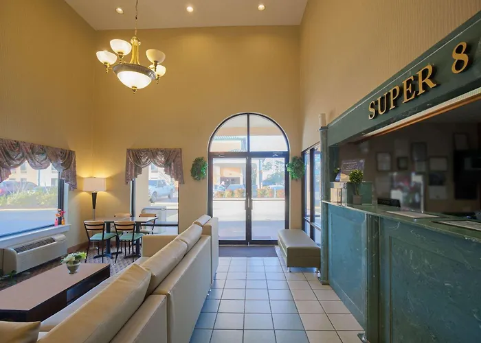 Super 8 By Wyndham Hammond