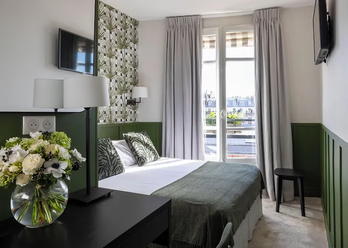 Central hotel: Hotel Clement